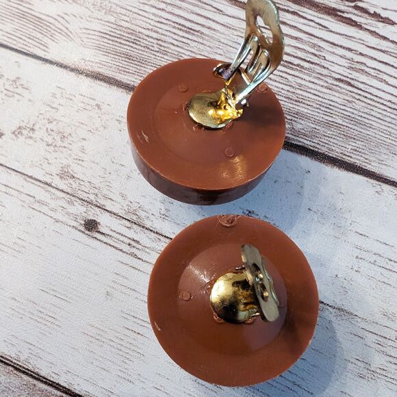 Vintage Clip On Earrings - Domed Cream with Tan - Loose Clip - Picture 7 of 10